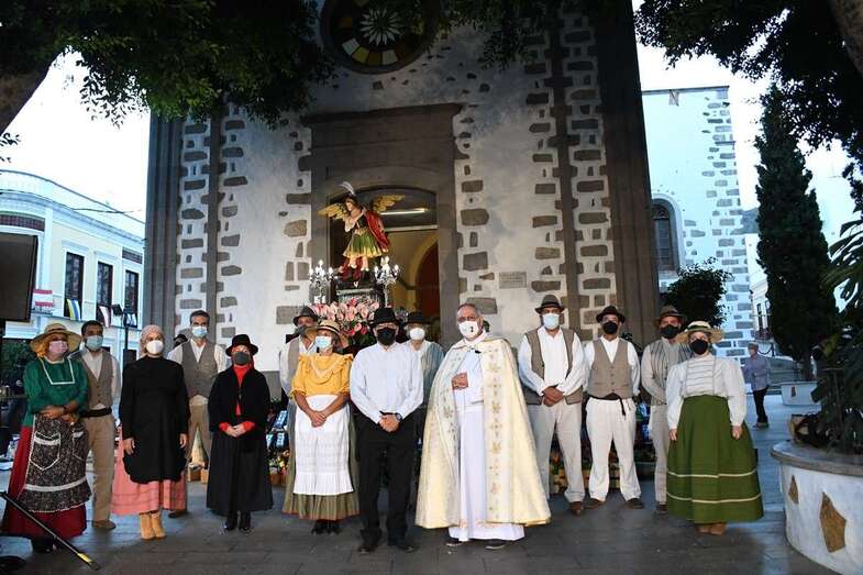 La ofrenda tuvo lugar esta tarde/TA.